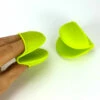2 Mini Maniques En Silicone -Cadeau boutique mini maniques en silicone