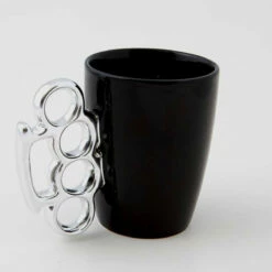 Out Of The Blue Mug Poing Américain -Cadeau boutique mug poing americain 3