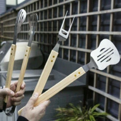 KIKKERLAND Set Barbecue Guitare 10 KIKKERLAND Set Barbecue Guitare -Cadeau boutique set barbecue guitare 3