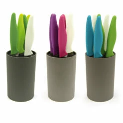 Six Couteaux Dans Leur Porte-couteaux Universel à Fibres