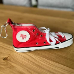 Trousse Basket Style Sneaker -Cadeau boutique trousse basket style converse 2